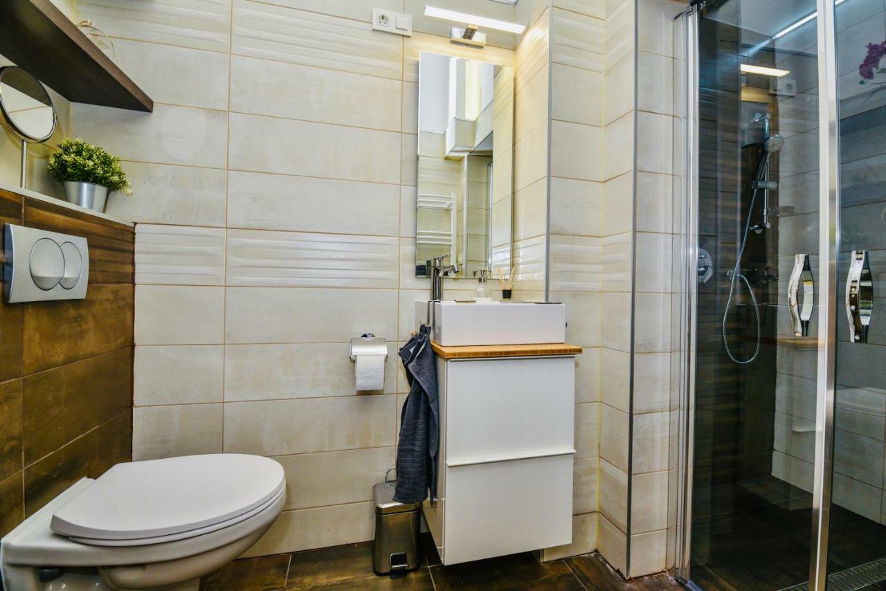 Heart Apartment With Free Private Parking Budapest Exterior foto