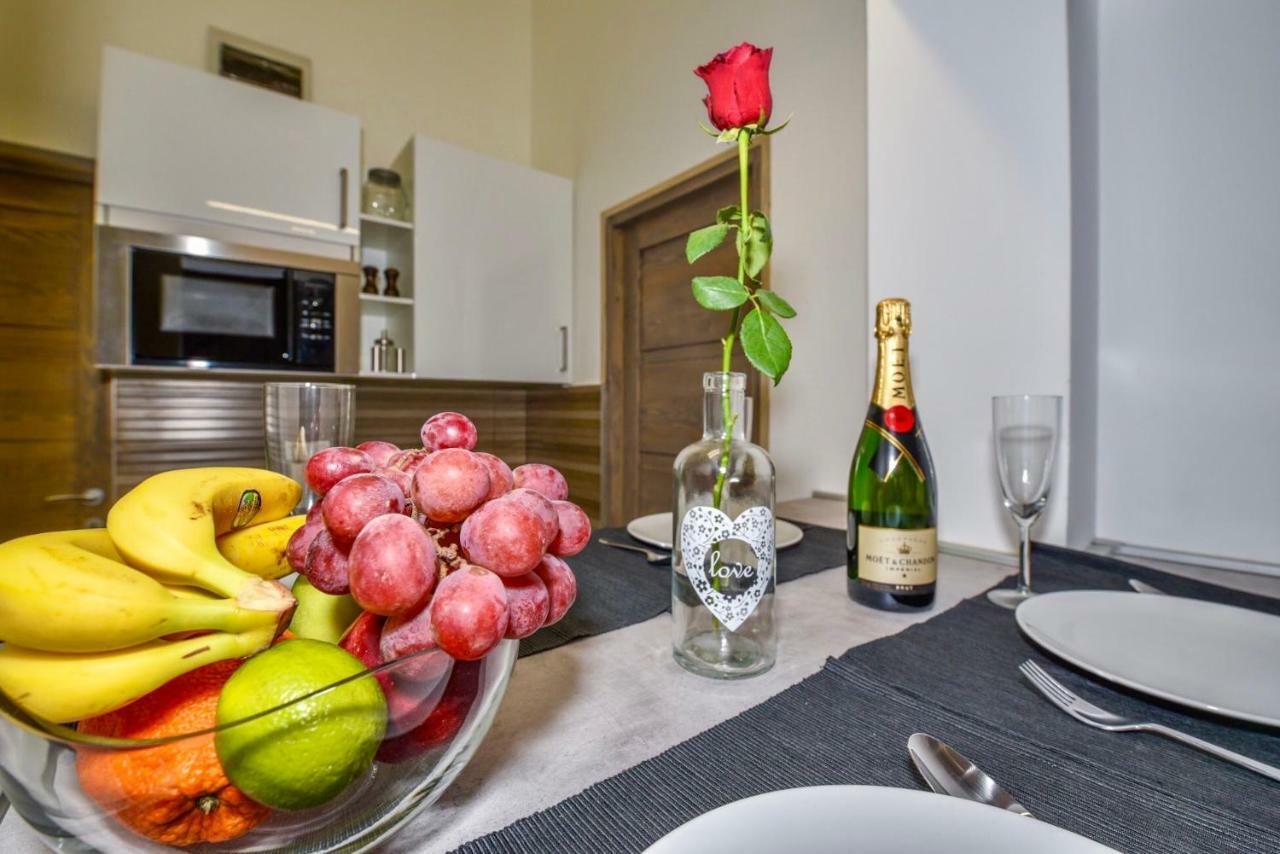 Heart Apartment With Free Private Parking Budapest Exterior foto